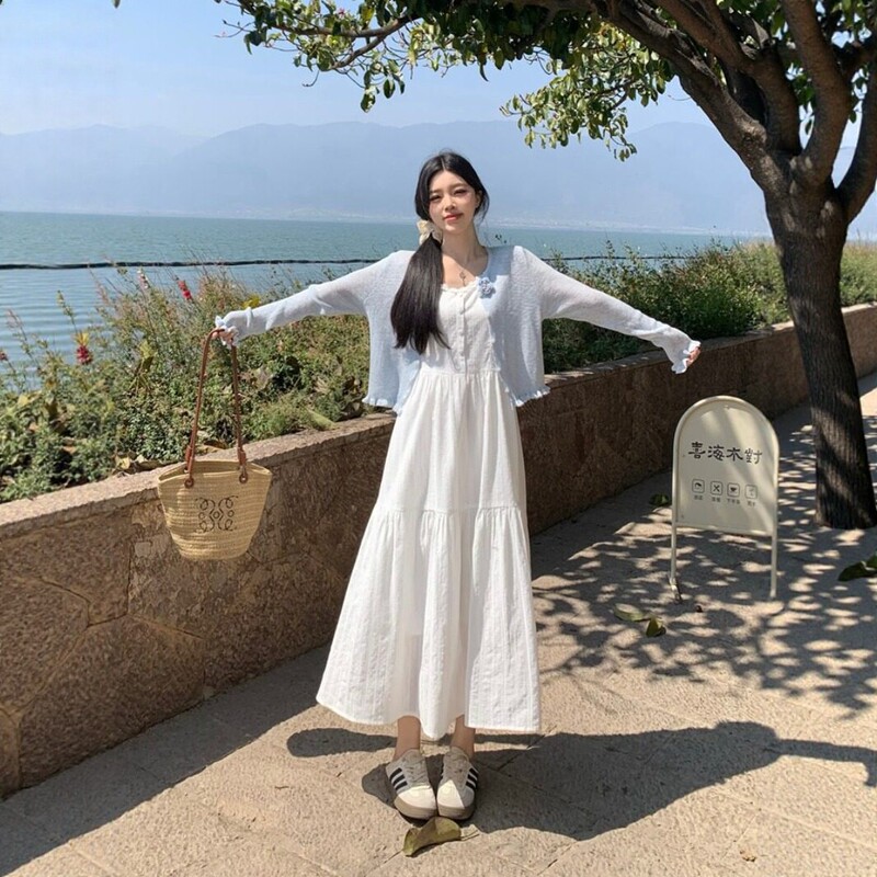 Plus-Size Women's 2026 Spring New Solid White Spaghetti Strap Dress with Unique and Elegant Design, Slimming Shirt