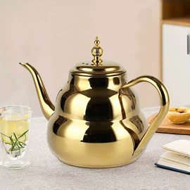 盘;冷水壶;酒杯