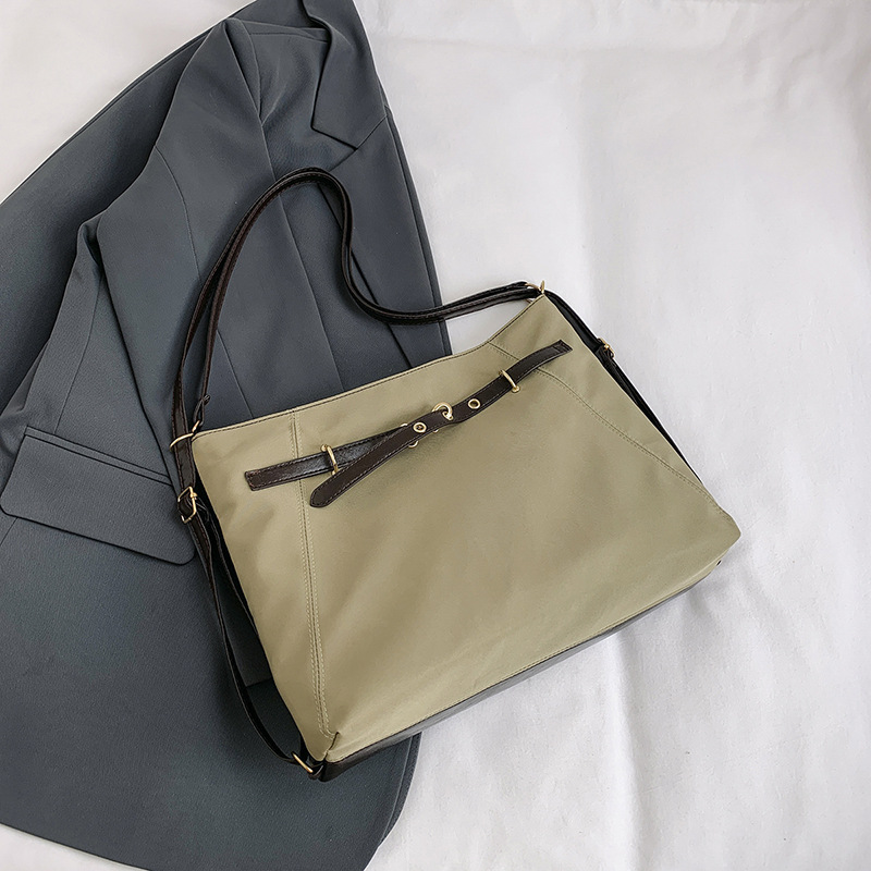 Tote bolso para mujeres otoño y invierno 2024 nueva mochila de gran capacidad mochila de viaje de color contraste mochila