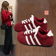 爆款百搭小众平底板鞋女三条杠德训鞋2026新款春季轻便运动休闲鞋