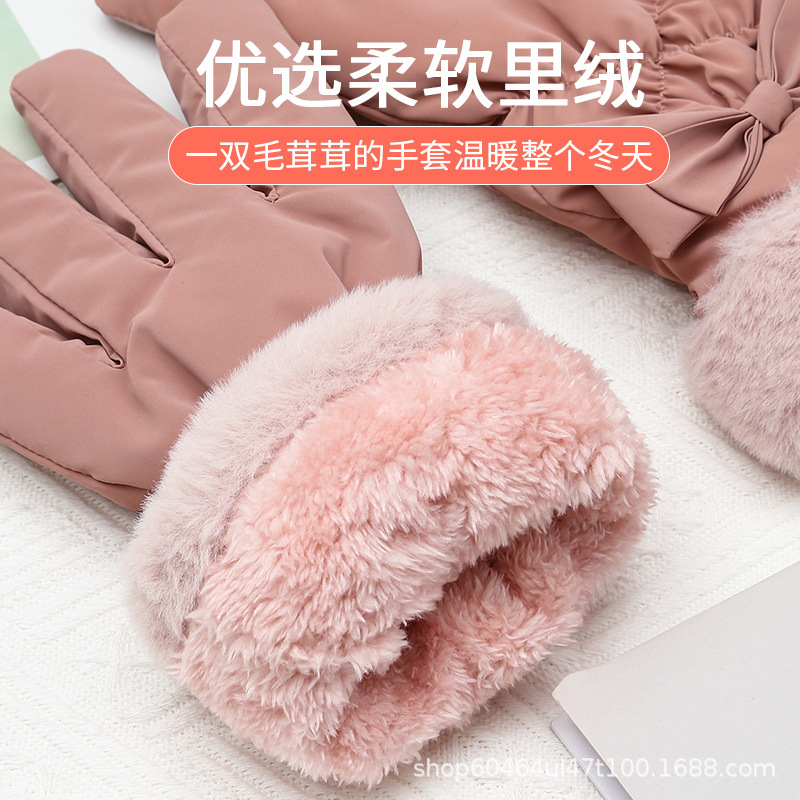 暖かい手袋の冬の新型は韓国版のかわいい女性の防風とベルベットに乗って、タッチパネルの綿のスキーの防水を厚くすることができます。|undefined
