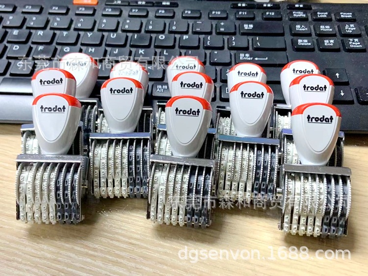 ����Ƥ��ӡ�� ��װ3λӢ�������� ��ʶ������ ��ɫƤ��ӡ�� �ؼ�