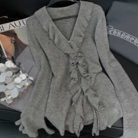 金漳服饰/荷叶边针织上衣女法式V领2026秋季百搭金漳服饰