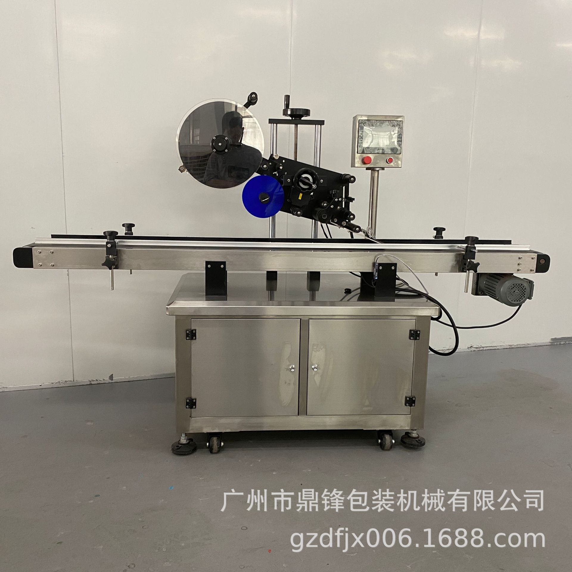 订制 全自动平面贴标机 快餐盒标签贴标机 香皂平面不干胶贴标机