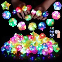 発光イチゴリングライトバー子供のおもちゃクロスボーダーアマゾン小さなギフト LED 蛍光ソフトフィンガーライト