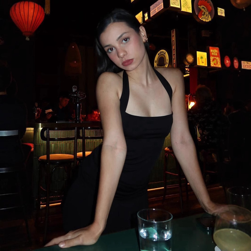 2025 summer European and American hot girls new fashion solid color slim Joker street wind neck wrapped breast women a generation of hair 2025 summer European and American hot girls new fashion solid color slim Joker street wind neck wrapped breast women a generation of hair