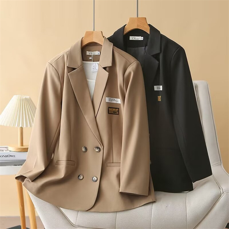 Blazerjacke in großen Größen für Damen – Figurschmeichelnde Business-Jacke (Schwarz/Khaki, XL–4XL) | Koreanisch inspirierter, lockerer Schnitt & schmeichelhafte Silhouette_voghion.com