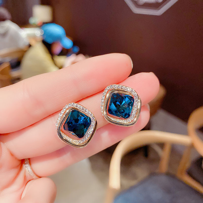 Korean Blue Crystal Double Earrings Wholesale Nihaojewelry display picture 8