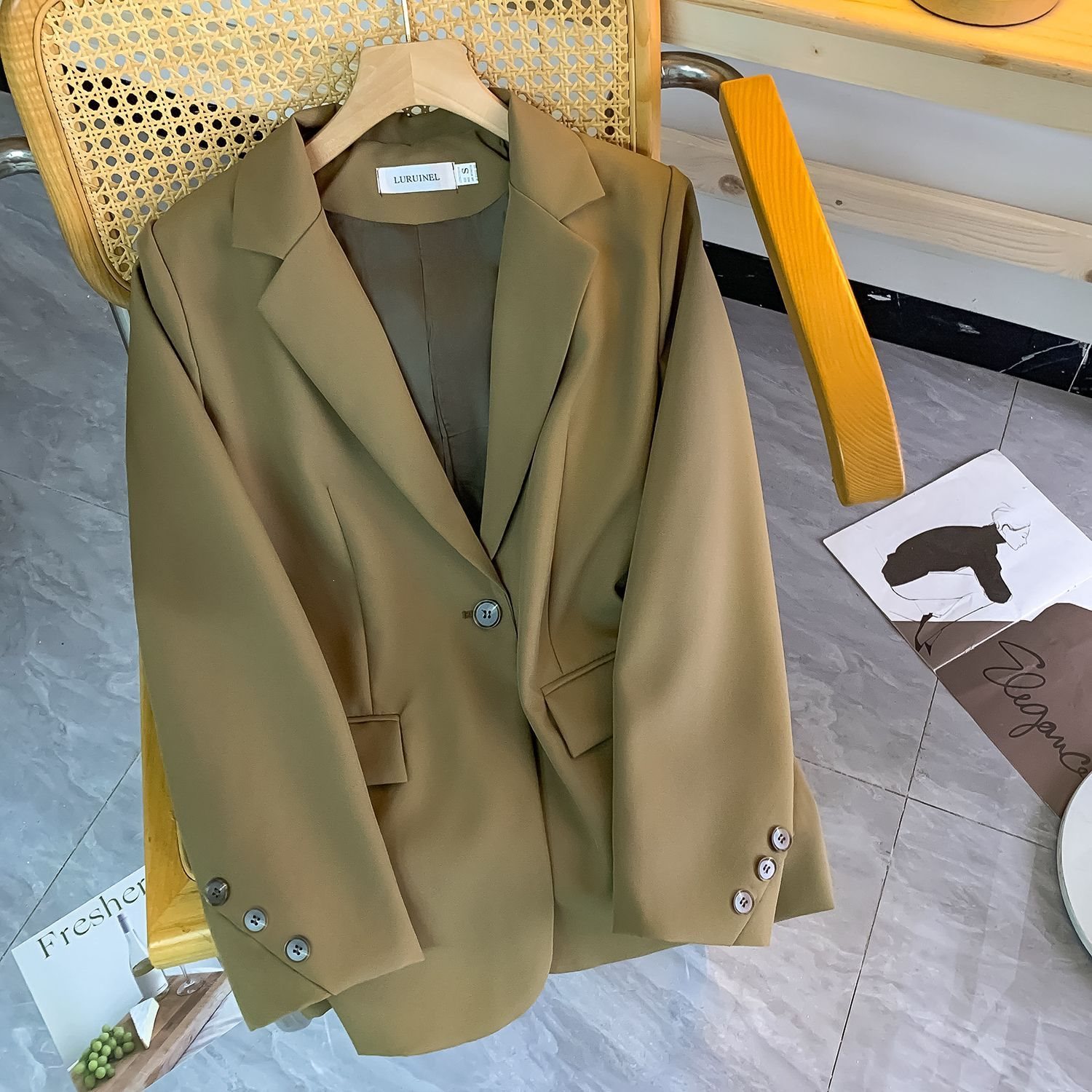 Korean style new women's blazer, spring and autumn, petite style, simple and preppy style, women's suit jacket.