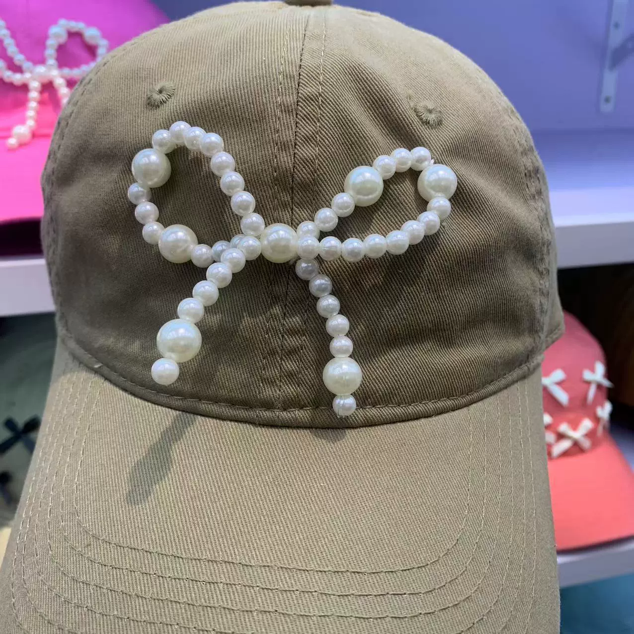 Summer cute baseball cap from pearl with bow for leisure, sun protection