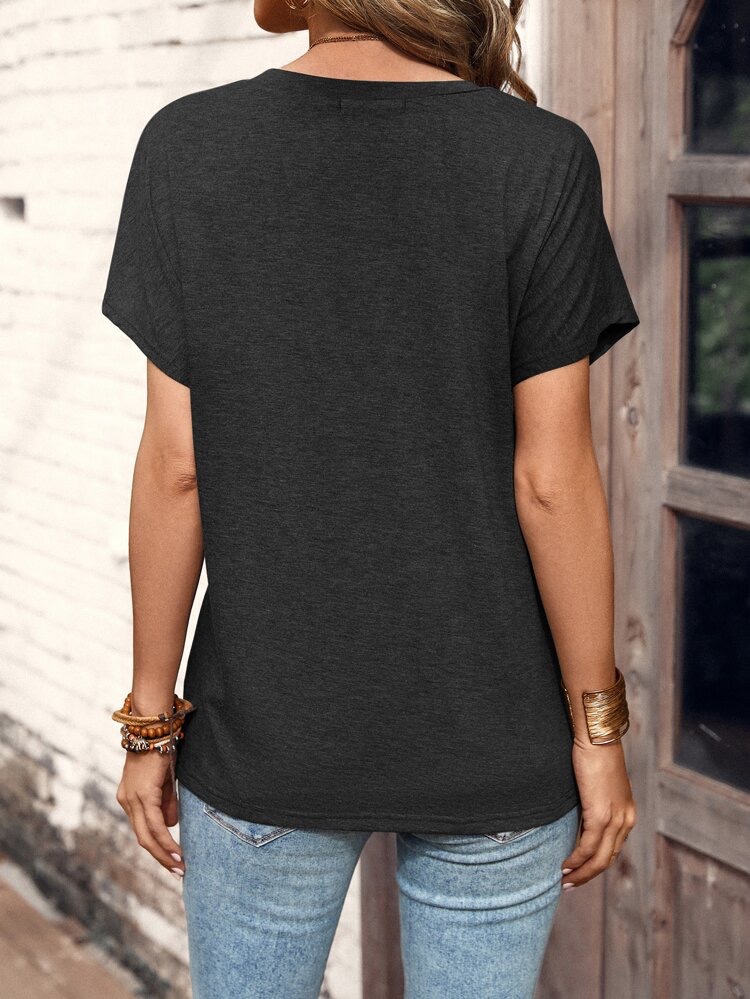 T-shirt basic da donna a tinta unita, a maniche corte, casual, con bottoni, ideale per la primavera e l'estate._voghion.com