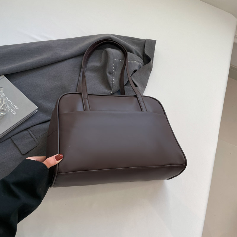 Versión coreana del bolso de hombro de gran capacidad para damas primavera 2025 nuevo bolso retro para axilas bolso tote de gran capacidad de todo fósforo