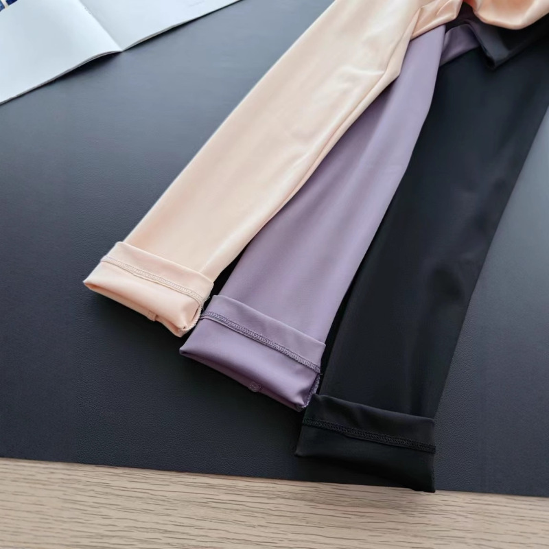 032072   石头 跑步运动上衣女训练健身衣普拉提瑜伽服三色2025|undefined