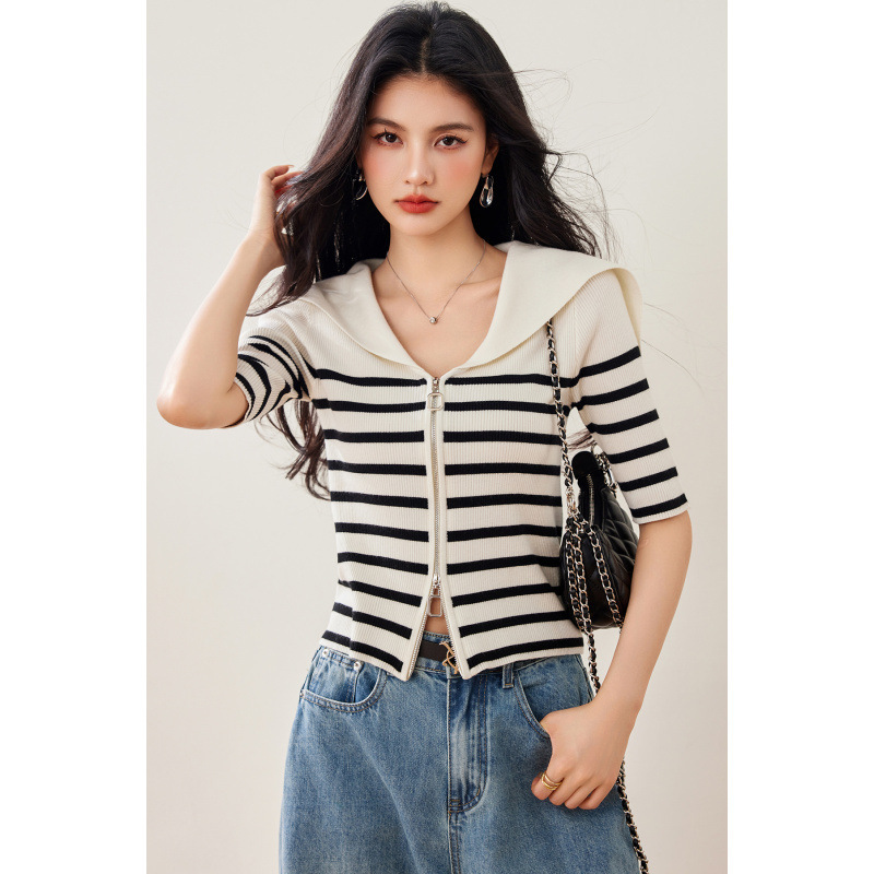 Real Shot ◆ There Are ◆ Navy Collar Black and White Striped Wool Knit Sweater for Women, New Style, Elegant Half-Sleeve Zip-Up Top.