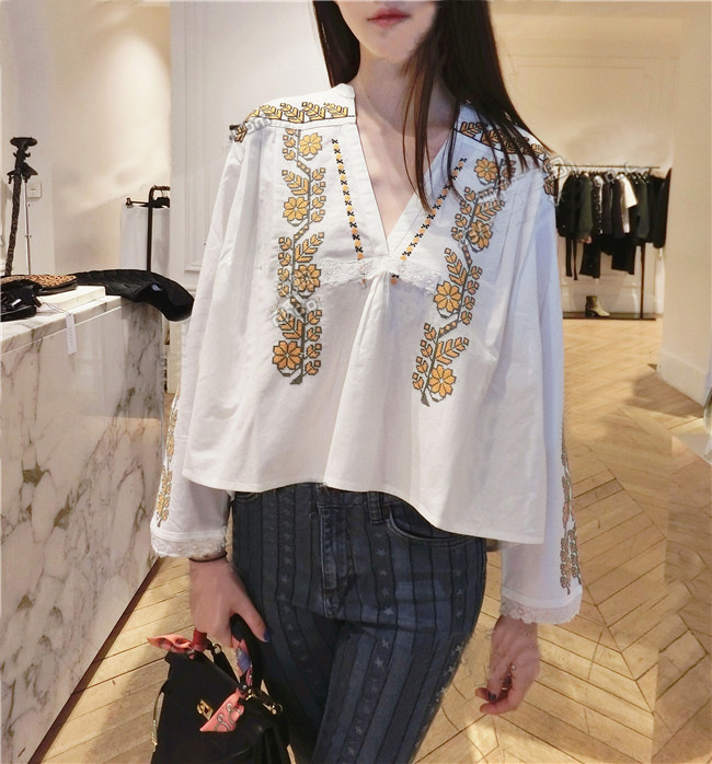 Zhuo Ya Dancer 17 Spring and Summer New Bohemian Style Flower Vine Embroidery Heavy Industry Cross-stitch Shirt Clearance Z7303