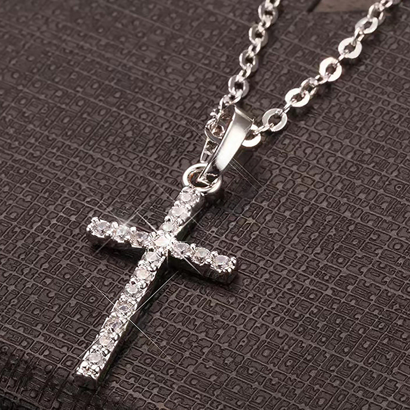 Fashion Cross Alloy Inlay Rhinestones Unisex Pendant Necklace 1 Piece display picture 4