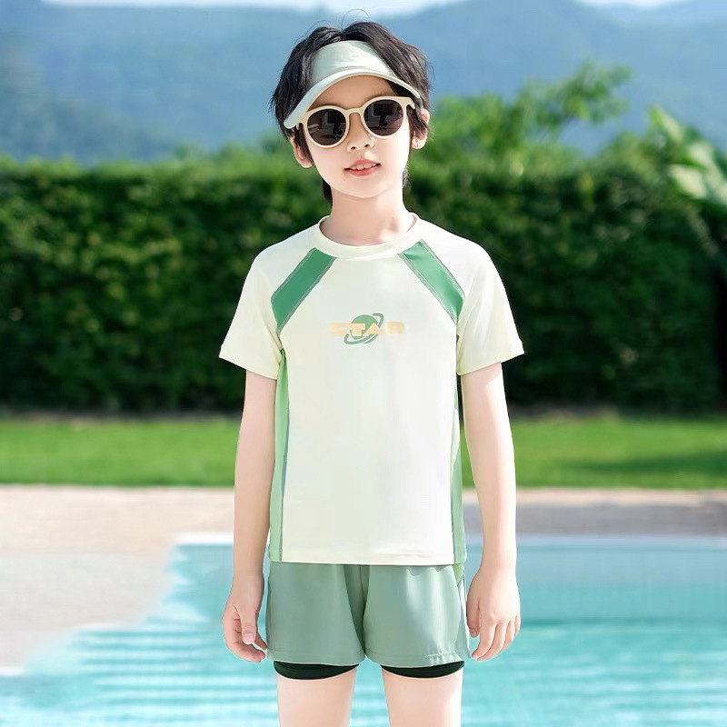 Children's Swimwear, Boys' Two-Piece Swimsuit, New Style for Older Children, Boys' Youth Professional Swim Trunks Set