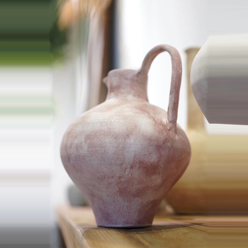 寂しい風のモランディ色の陶磁器の花瓶の家庭の見本の部屋の民宿の食卓の柔らかい服の乾いた花の器の装飾の置物