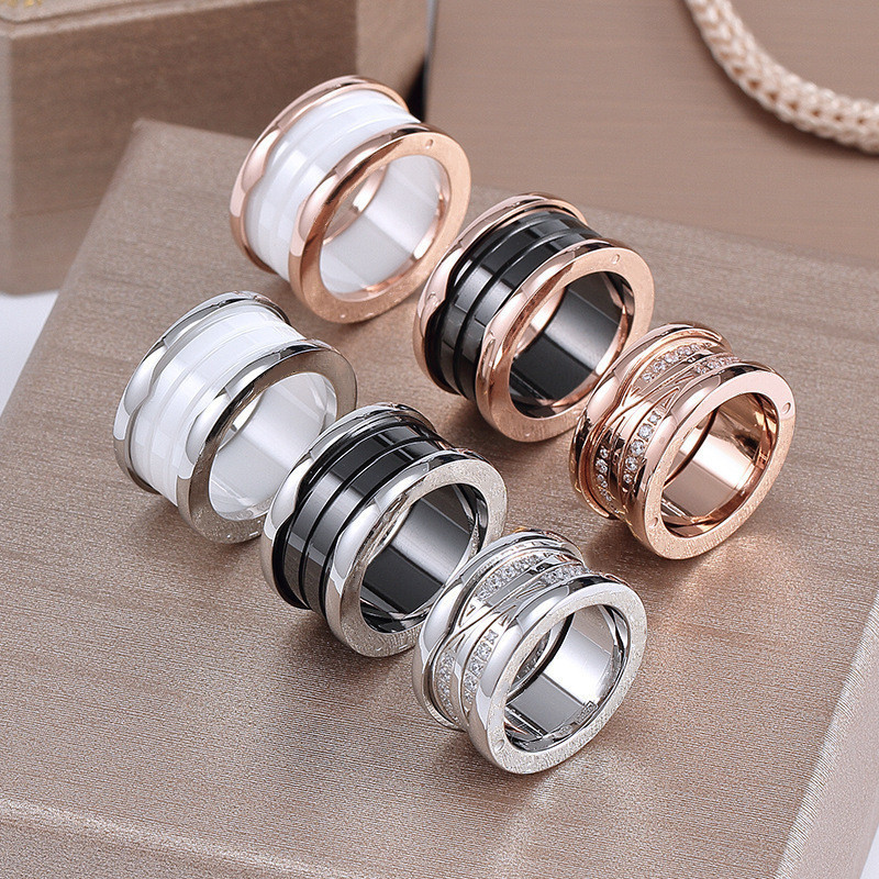 black and white ceramics Spring Ring men and women Gold-plated Europe and America new pattern Ring electroplate Rose Gold Jewelry goods in stock