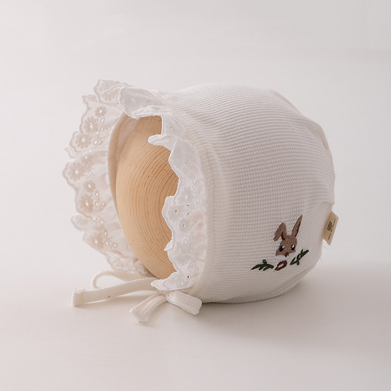 Sombreros para bebés primavera y otoño pequeños meses princesa corte sombrero para bebés puerta de chimenea algodón recién nacido sombrero de invierno