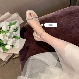 女式时装单鞋;女式皮靴;乐福鞋