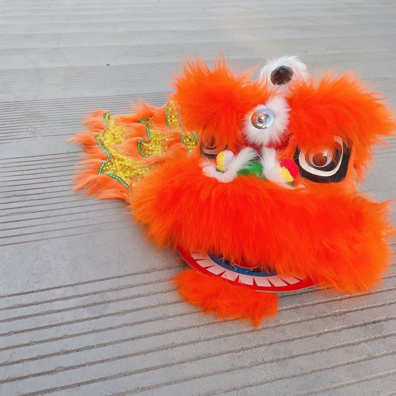 Children's trousers, props, lion