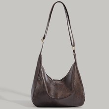 美拉德风包包女2024新款潮复古托特包学院风百搭大容量单肩斜跨包