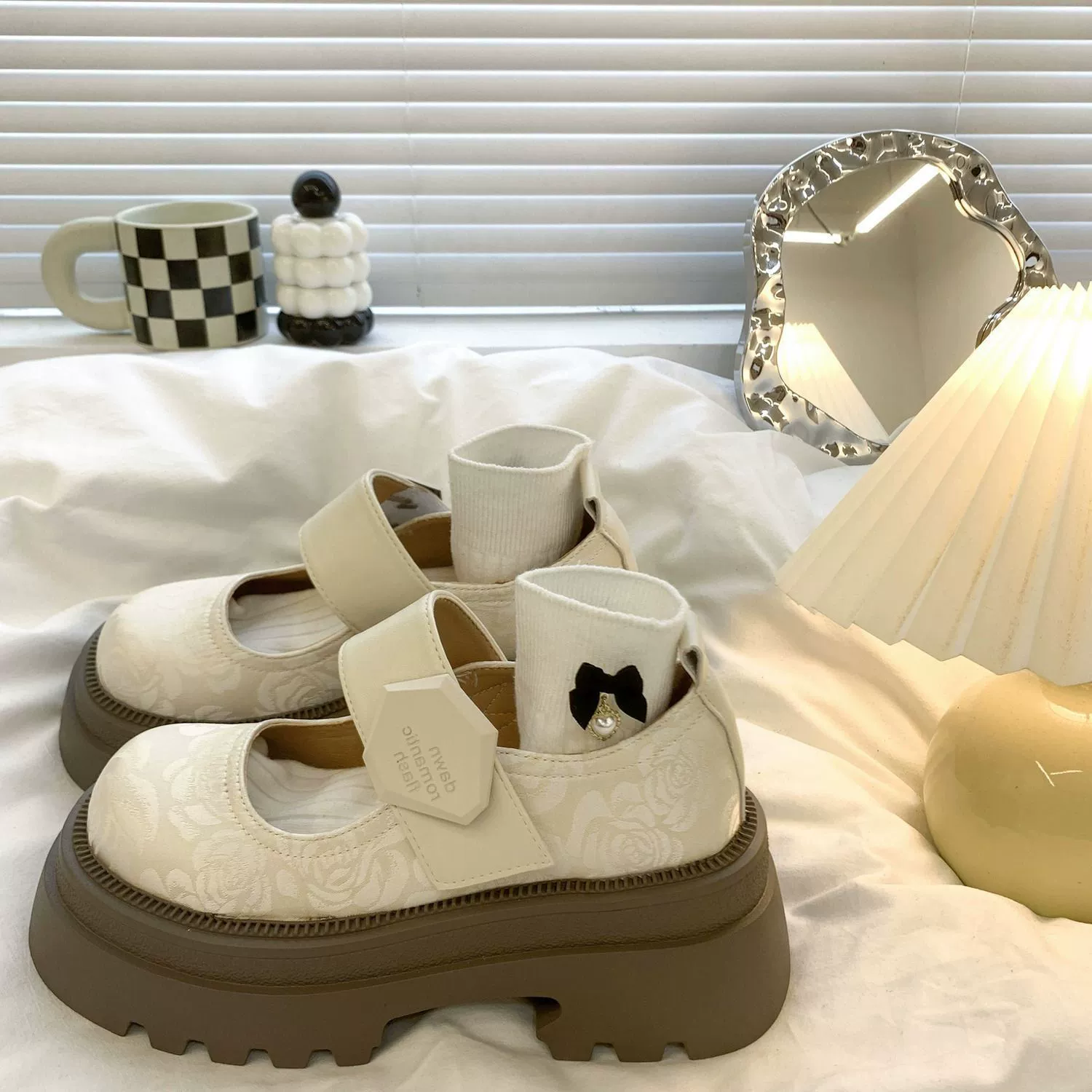 Толстоцветный национальный стиль новый китайский стиль с вышивкой кожаные туфли женский 2024 лето осень новый ретро британский стиль Мэри Джейн обувь