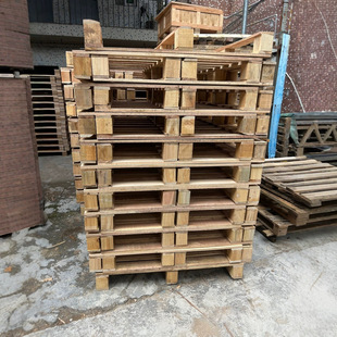 Solid Wood Pallets for Export, Ready-Made Fumigation and Disinfection Wooden Delivery, Four-Sided Forklift Wooden Pallets