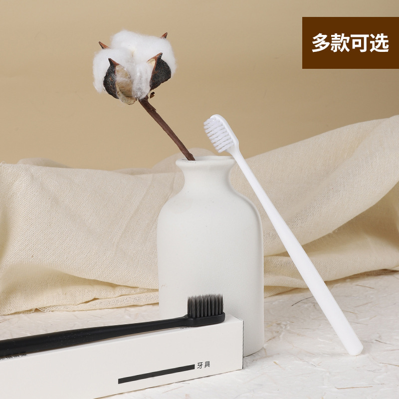 ホテルの全セットの洗面用品のオーダーメードのlogoホテルの消耗品の櫛の民宿の使い捨ての歯ブラシの歯具の卸売り|undefined