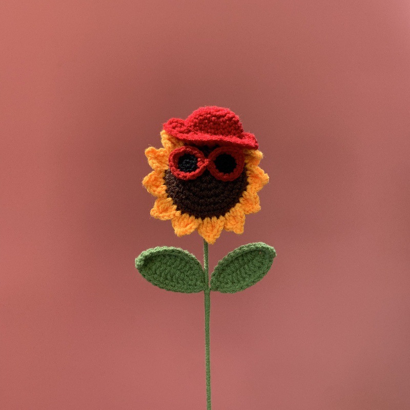 完成品の手作りの花はバラの花をシミュレーションします。|undefined