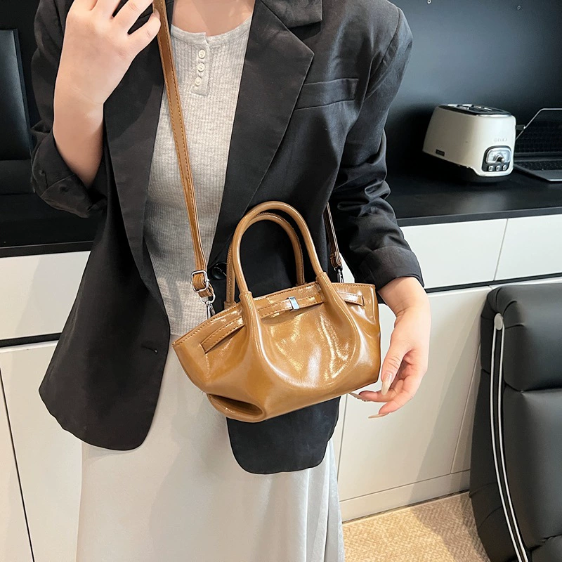 Capacious One-Shoulder Handbag, Structured Basket Silhouette, High-End Style