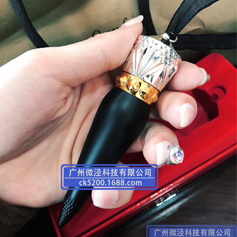 公式サイト 正規品 ビッグブランド CL ラディッシュ クイーン セプター リップスティック ブラック チューブ ベルベット 001M006M リップ グレーズ 543F006F|undefined