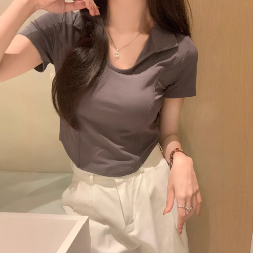 Summer women's short-sleeve T-shirt with a turn-down collar—tight, sweet, spicy, and irresistibly chic; perfect for curvy figures in an American style, designed as a short, figure-flattering layering piece.