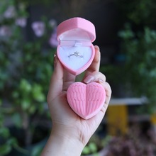 �¿�tɫ���Ľ�ָ�л��з�ɫ�机�ϲ�c�Y�������ʹ֮��