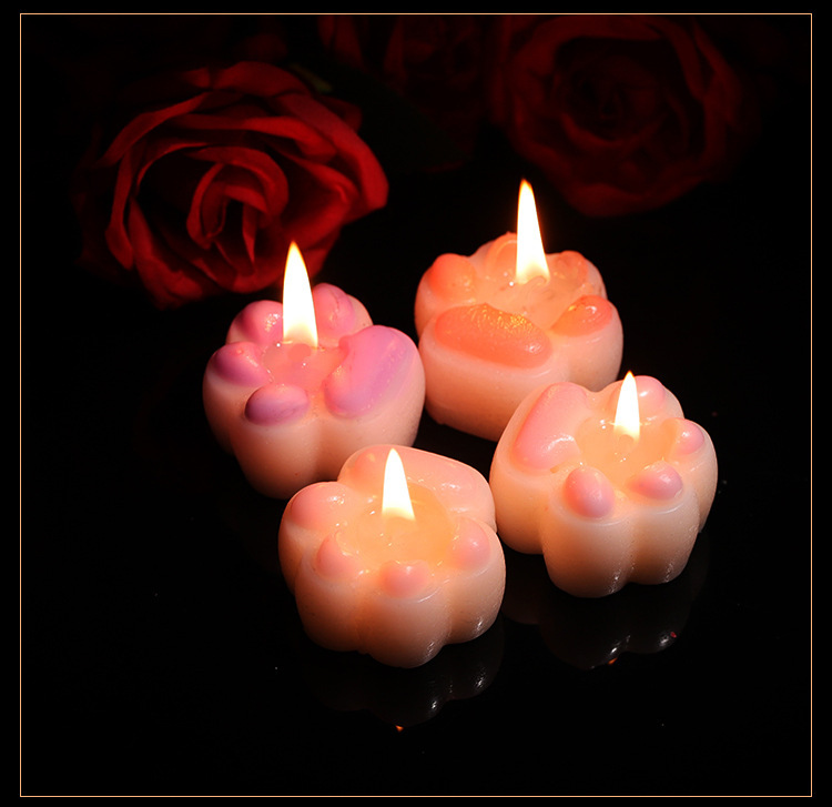 Cat Paw Low-Temperature Massage Candle in Pink Soy Wax for Adult Couples — detail image 21