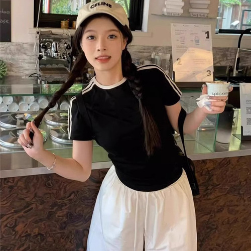 2025 New Black Slimming Top Unique and Stylish Pure Cotton Three Stripes Petite Version Korean Style Short Sleeve T-Shirt for Women