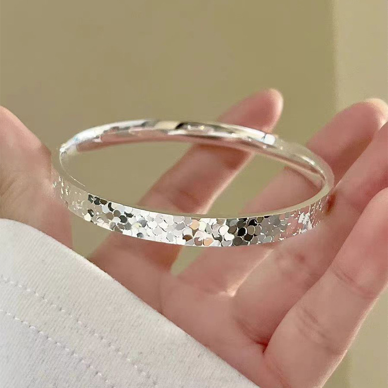 Popular Xiaohongshu Same Style Crushed Ice Bracelet for Women, Fashionable and Versatile Glossy Solid Silver Bracelet Factory Wholesale