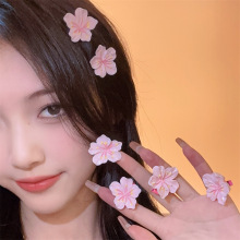 ��ɫС�ѻ��l�A߅�AŮ���Rβ���lС�A�Ӱlɐۄ�������A�l����