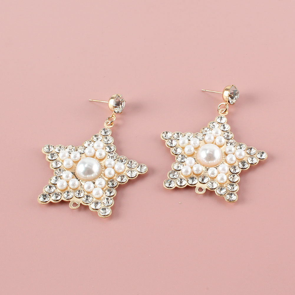 Simple Fashion Inlaid Rhinestone Pearl Pentagonal Earrings Wholesale Nihaojewelry display picture 4