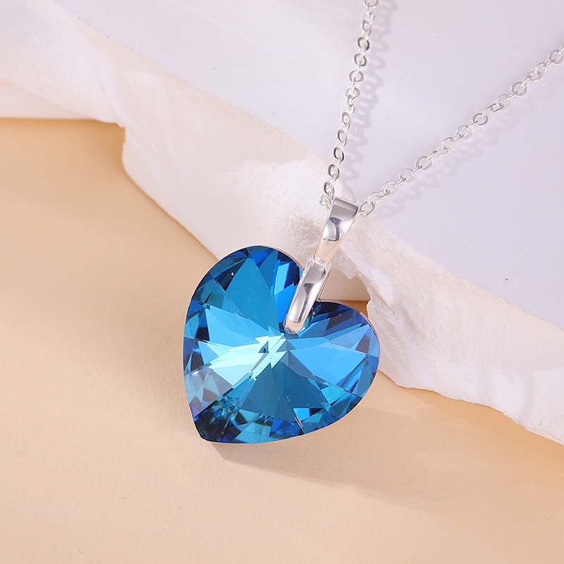 Marine fashionable necklace