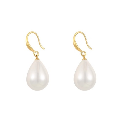 Retro Hong Kong-style Waterdrop Pearl Earrings for Women: Unique Design, Sophisticated & Cool-Fashioned French Artistic Ear Pins and Accessories