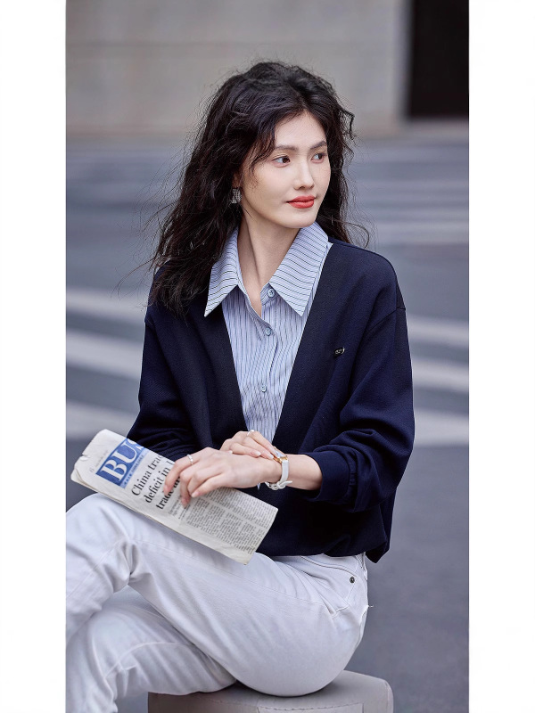 哥家商场同款女装2025秋季时尚休闲假两件拼接条纹长袖休闲卫衣|undefined