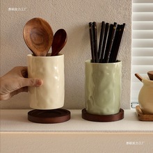 �����ռ{�п��ӻ\�մɿ�t���ÏN���ռ{���ӿ���Ͳ̨��rˮ����Ͱ