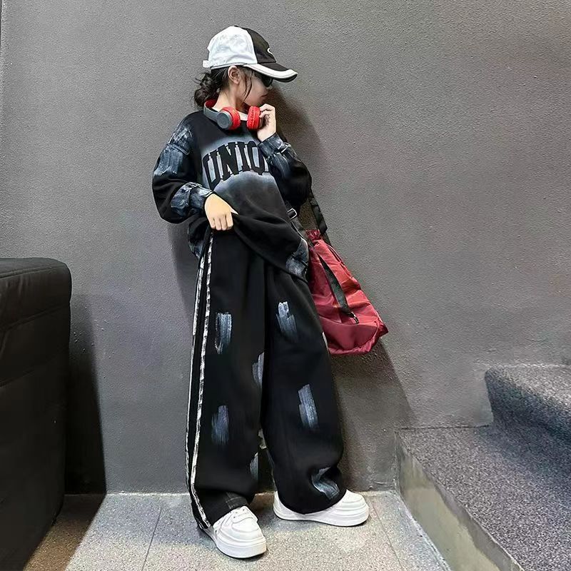 2025新款女孩两件套洋气卫衣长袖中大童秋季潮酷儿童女童套装春秋