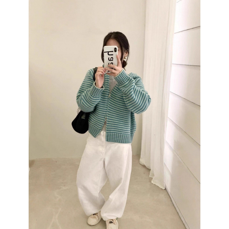 Korean Style Jacket for Women, New Autumn and Winter Color-Block Striped Hooded Sweater, Women's Cardigan with Zipper, Knitted Cardigan for Women Korean Style Jacket for Women, New Autumn and Winter Color-Block Striped Hooded Sweater, Women's Cardigan with Zipper, Knitted Cardigan for Women