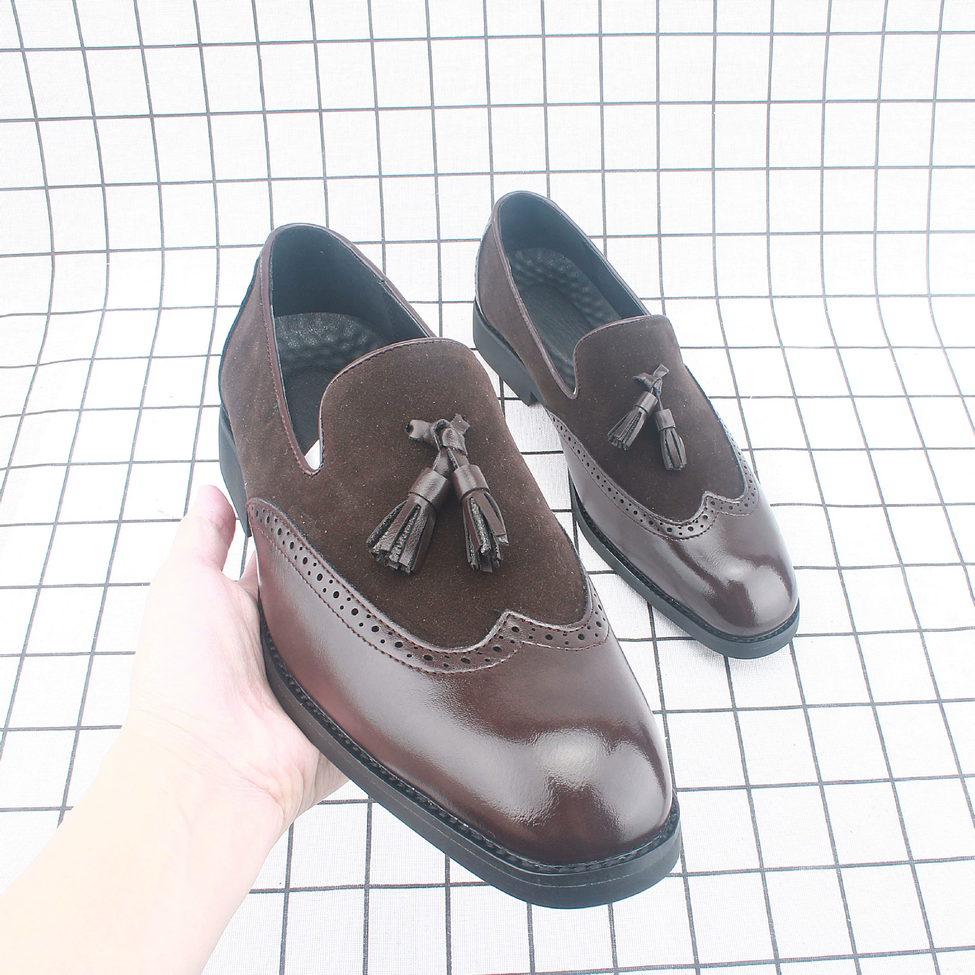 Мужские кожаные броги с низким голенищем, ретро-швом, без застежки, с кисточками, повседневные, оптом 58631