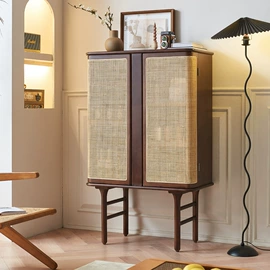 沙发椅;餐椅;餐边柜