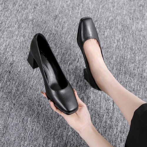 Women's Black Medium Heel Square Toe Comfortable Thick Sole Soft Leather Flat Shoes Office Professional High Heel Women's Shoes