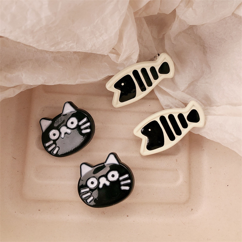 Blanco y negro gatito pequeño pez pequeño clip nicho nicho chica clip de frisa super lindo ins ventana lateral tarjeta de cabello de dibujos animados tocado mujer